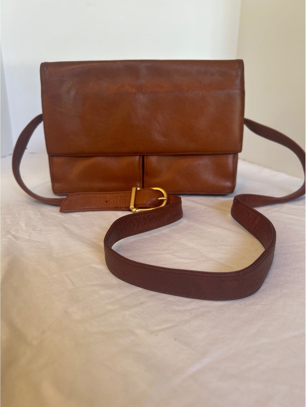 Vintage Brown Leather Crossbody Bag with Gold-tone Buckle